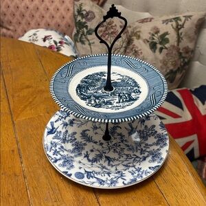 Vintage Floral Tiered Serving Tray